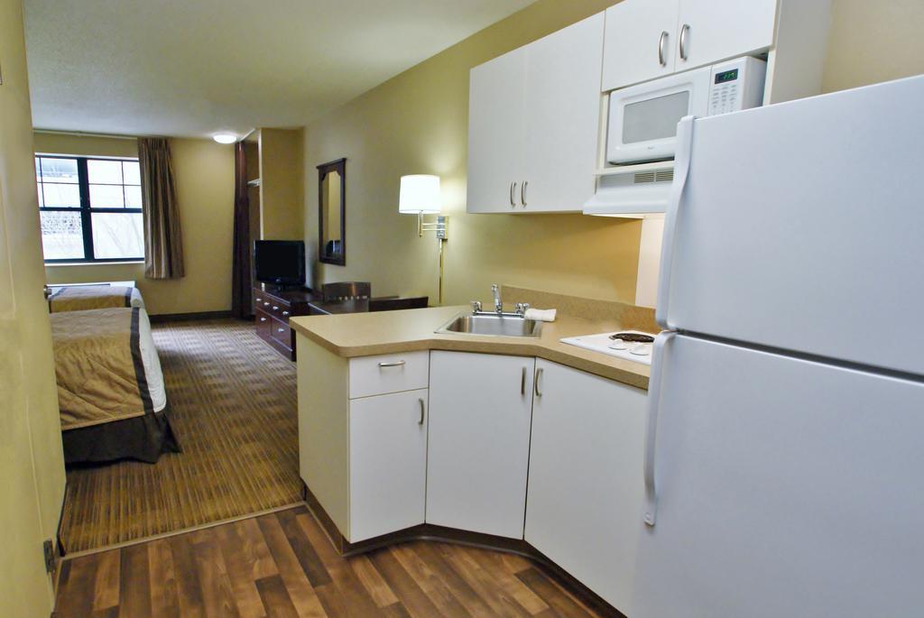 Extended Stay America Suites - Detroit - Canton Zewnętrze zdjęcie