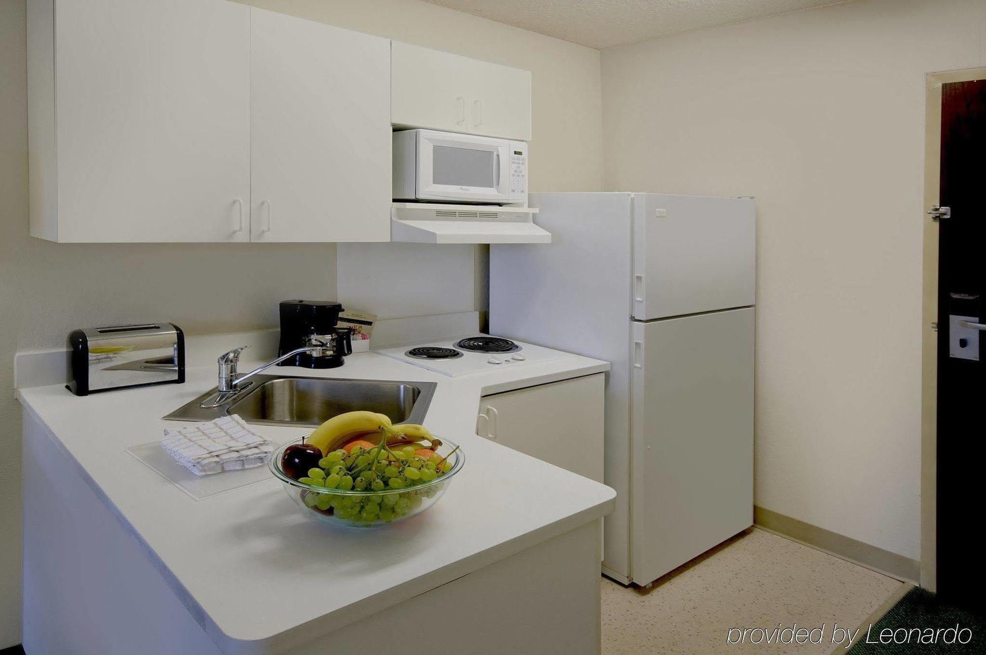 Extended Stay America Suites - Detroit - Canton Zewnętrze zdjęcie